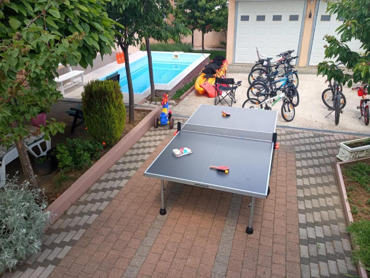 Apartment Vrljika,With Private Pool,Bikes,Garage Имотски Экстерьер фото